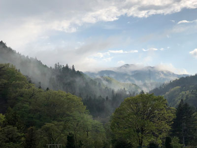 沢渡の山々の画像